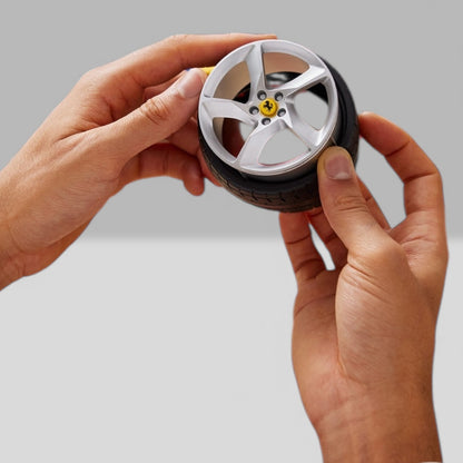 LEGO Technic 42143 Ferrari Daytona SP3 – nowy, nie złożony, komplet!